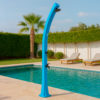 Ducha Solar Para Exterior Con Lavapies De 25l En Azul Sined DOCCIA SOLE BLU Ambientata 100x100