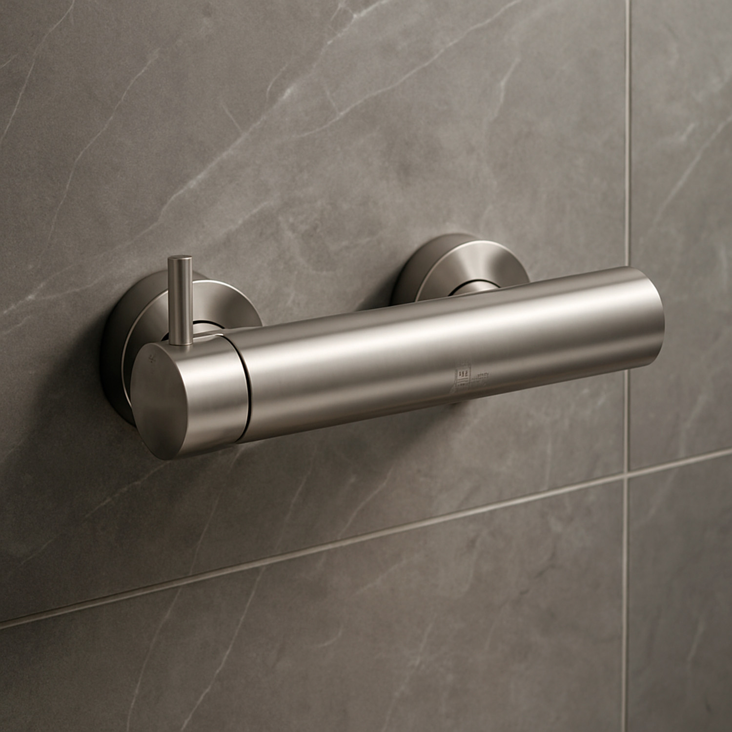 MISCELATORE-MURO-DOCCIA-LEVANTE-INOX-ambientata MISCELATORE-MURO-DOCCIA-LEVANTE-INOX<br>